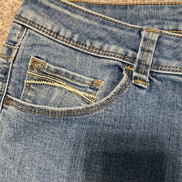 NWOT Lee Perfect Fit jeans 6 petite - Picture 9 of 16